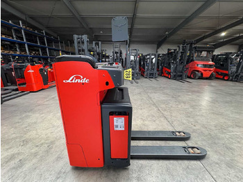 Вилочный погрузчик BATTERY 46/2023 BJ.2020 SERVICE + UVV 08/2026 LINDE T20R PALLET TRUCK STACKER ANT 4,715 HOURS: фото 2 Вилочный погрузчик BATTERY 46/2023 BJ.2020 SERVICE + UVV 08/2026 LINDE T20R PALLET TRUCK STACKER ANT 4,715 HOURS: фото 2