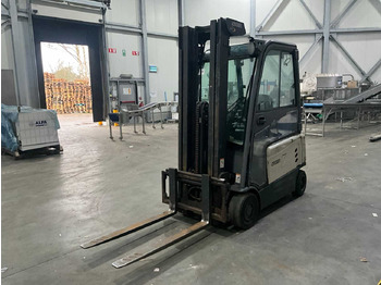 Вилочный погрузчик CROWN