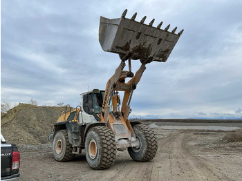 Колёсный погрузчик LIEBHERR L 576