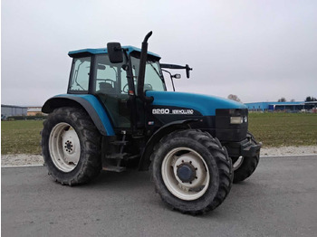 Трактор NEW HOLLAND 60 series