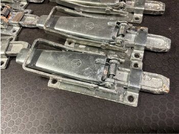 Прицеп FLAP CLOSURES (10X): фото 2 Прицеп FLAP CLOSURES (10X): фото 2