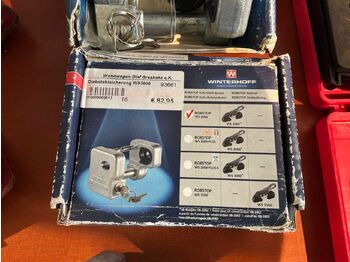 Прицеп WINTERHOFF ROBSTOP WS 3000 HITCH LOCK (2X): фото 2 Прицеп WINTERHOFF ROBSTOP WS 3000 HITCH LOCK (2X): фото 2