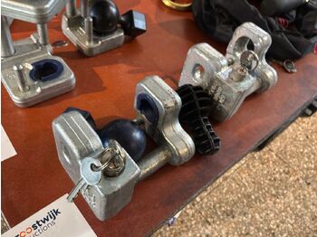 Прицеп WINTERHOFF ROBSTOP WS 3000 PLUS HITCH LOCK (2X): фото 2 Прицеп WINTERHOFF ROBSTOP WS 3000 PLUS HITCH LOCK (2X): фото 2