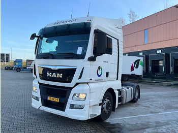 Грузовик MAN TGX