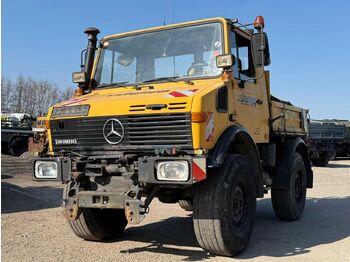 Грузовик UNIMOG U1400