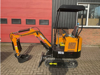 Мини-экскаватор