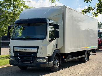Грузовик с закрытым кузовом DAF