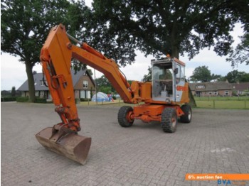 Экскаватор Schaeff HML30: фото 1