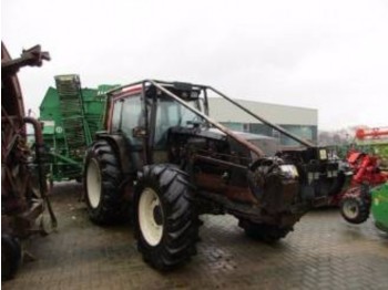 Трактор Valtra 8150 4: фото 1