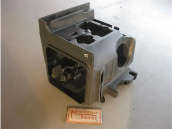 : фото в шапке страницы