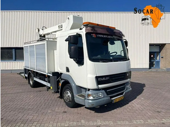 Грузовик с подъемником DAF LF 45 160
