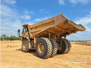 Карьерный самосвал KOMATSU HD605 7-EO: фото 4