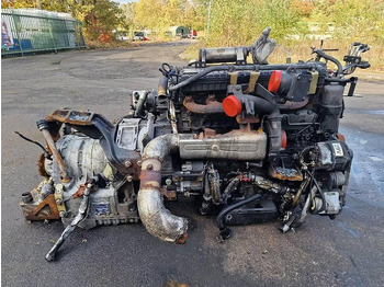 : фото в шапке страницы