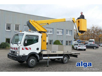 Грузовик с подъемником NISSAN