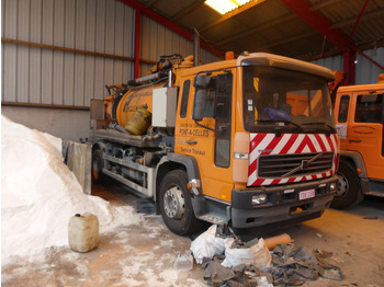 Грузовик-цистерна Camion hydrocureur Volvo: фото 2