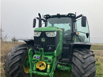 Трактор John Deere 6215R: фото 4 Трактор John Deere 6215R: фото 4