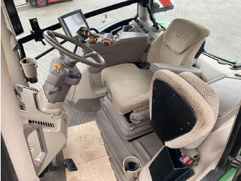 Трактор John Deere 6R 215: фото 4