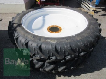 Шины и диски Kleber 300/95 R46: фото 1
