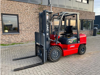 Новый Дизельный погрузчик Isuzu JAC CPCD30 3 ton Triplex Freelift Sideshift Diesel Heftruck New !: фото 2 Новый Дизельный погрузчик Isuzu JAC CPCD30 3 ton Triplex Freelift Sideshift Diesel Heftruck New !: фото 2