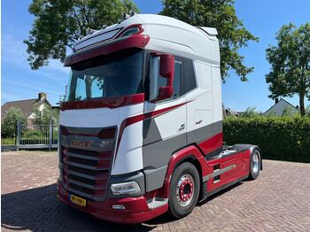 Тягач DAF XG+ 530