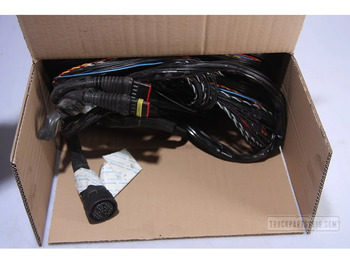 : фото в шапке страницы