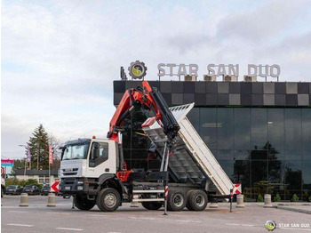 Самосвал IVECO Trakker