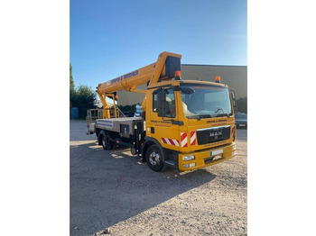 Грузовик с подъемником RUTHMANN