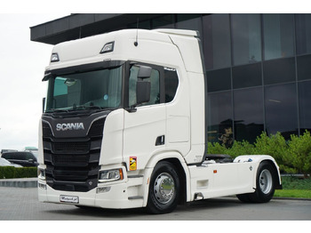 Тягач SCANIA R 520