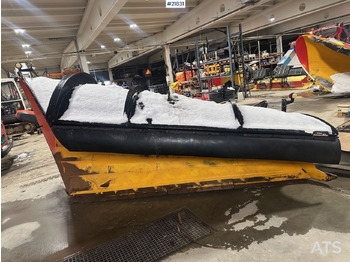 : фото в шапке страницы