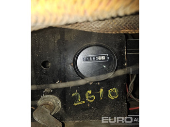 Асфальтоукладчик CATERPILLAR BB730