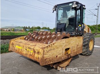 Каток CATERPILLAR