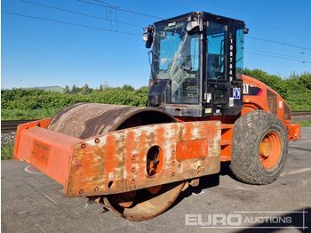 Каток CATERPILLAR CS74