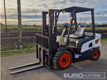 Вилочный погрузчик BOBCAT