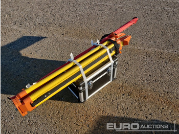 Строительное оборудование Unused 2025 Captok Self-Leveling Rotary Laser Level Wth Batteries, Receiver, Tripod, Grade Rod / Laser: фото 4