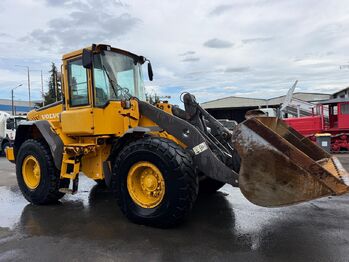Колёсный погрузчик VOLVO L60E