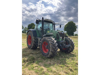 Трактор FENDT 718 Vario