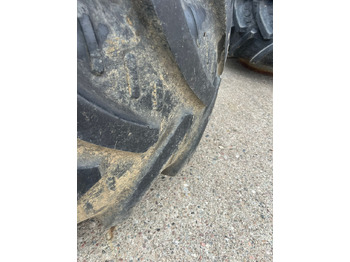 Шины и диски Kleber Zwillinge 20.8 R38: фото 3