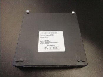 : фото в шапке страницы