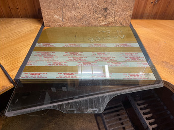 : фото в шапке страницы