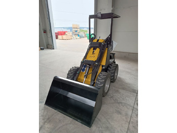 Новый Мини-погрузчик с бортовым поворотом Tur Poland Radlader Mini loader Mini Hoflader N 520: фото 2