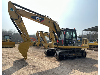Гусеничный экскаватор CATERPILLAR 320D2