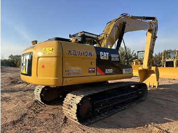 Гусеничный экскаватор CATERPILLAR 320DL