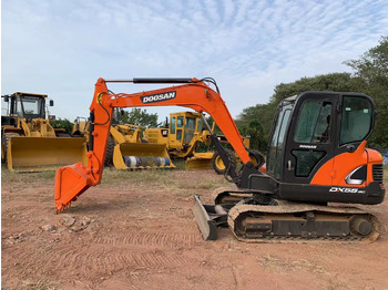 Мини-экскаватор DOOSAN DX55