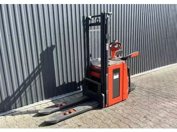 Штабелер LINDE L14