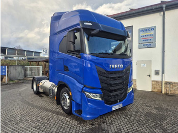 Тягач IVECO S-WAY