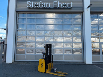 Штабелер YALE