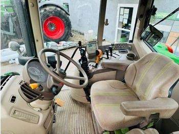 Трактор JOHN DEERE