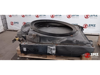 : фото в шапке страницы