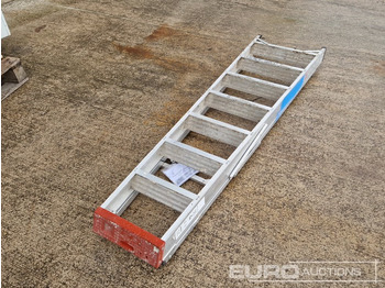 Строительное оборудование Lyte 8 Tread Aluminium Step Ladder: фото 5
