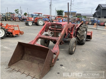 Трактор MASSEY FERGUSON 100 series